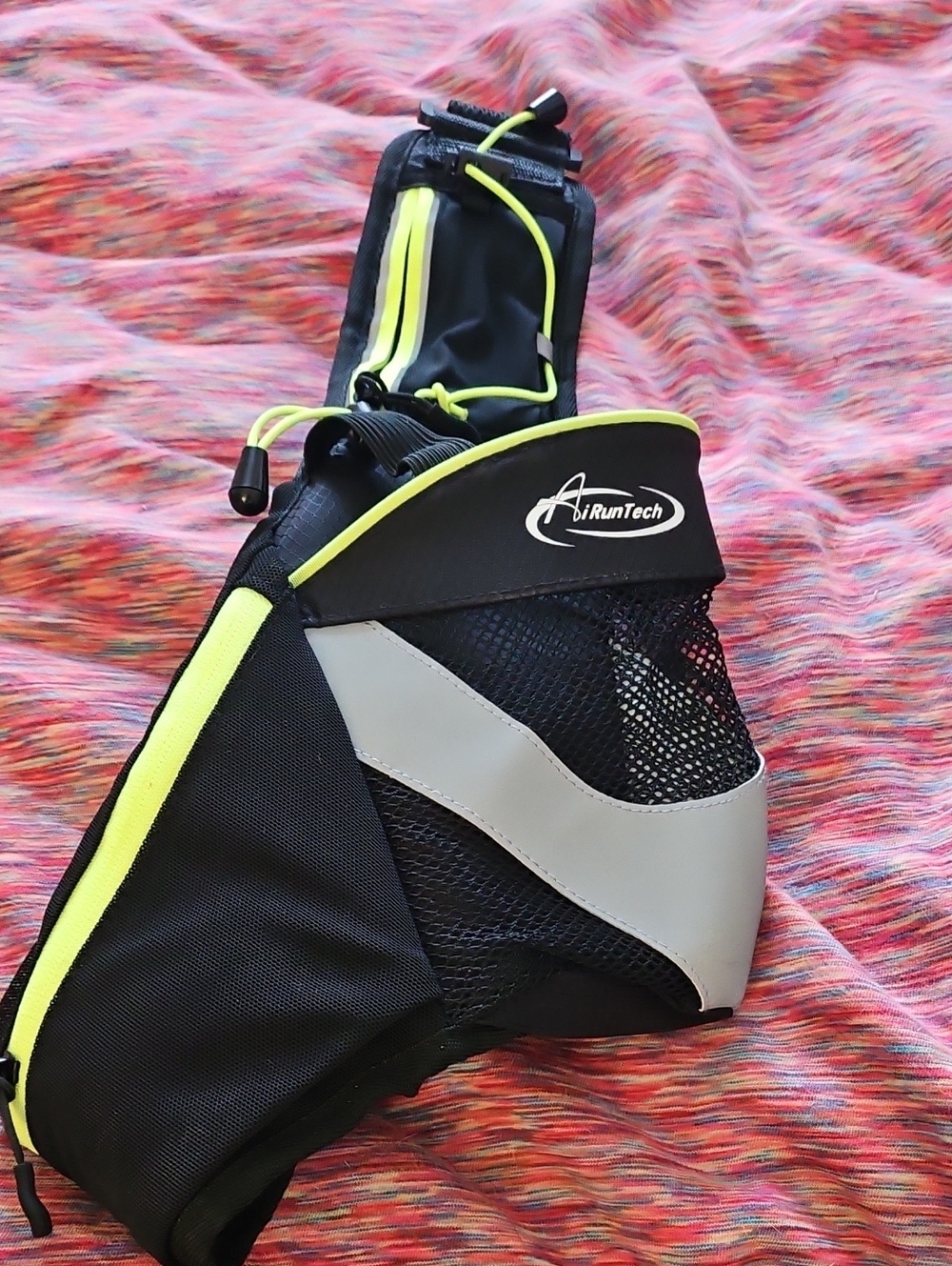 AiRunTech Neon Running Bottle and Keys Holder Carrier Pack